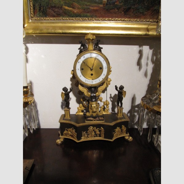Wien Biedermeier Bronze Uhr Rettich in Wien Feuervergoldung um 1810 